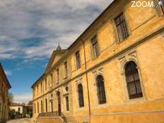 фотография de Abbaye-école de Sorèze/Musée Dom Robert et de  la tapisserie du XXe siècle