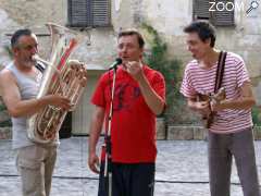 Foto CONCERT Au Cabanon - Chin Na Na Poun